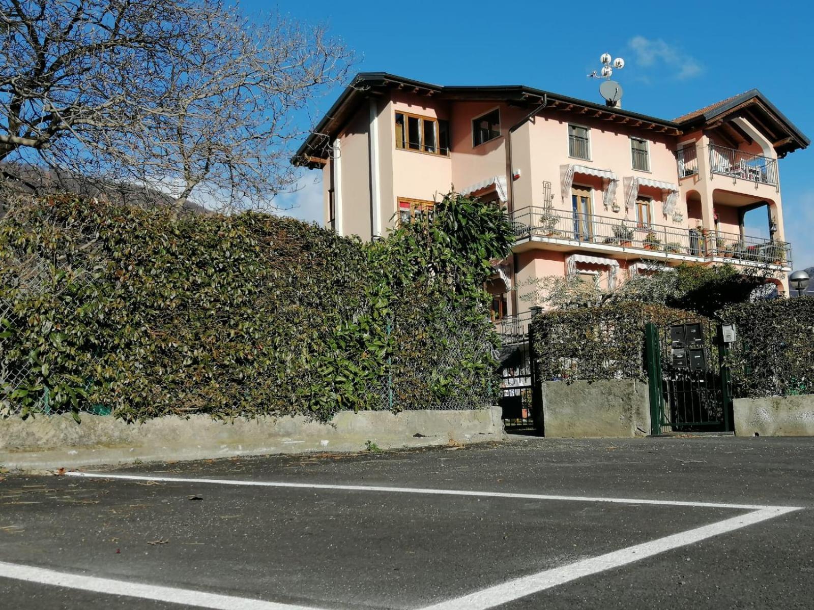 Art Music House Lake Como Донго Экстерьер фото